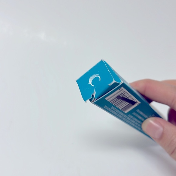 Cheekbone Beauty Mascara 8g - Picture 6 of 8